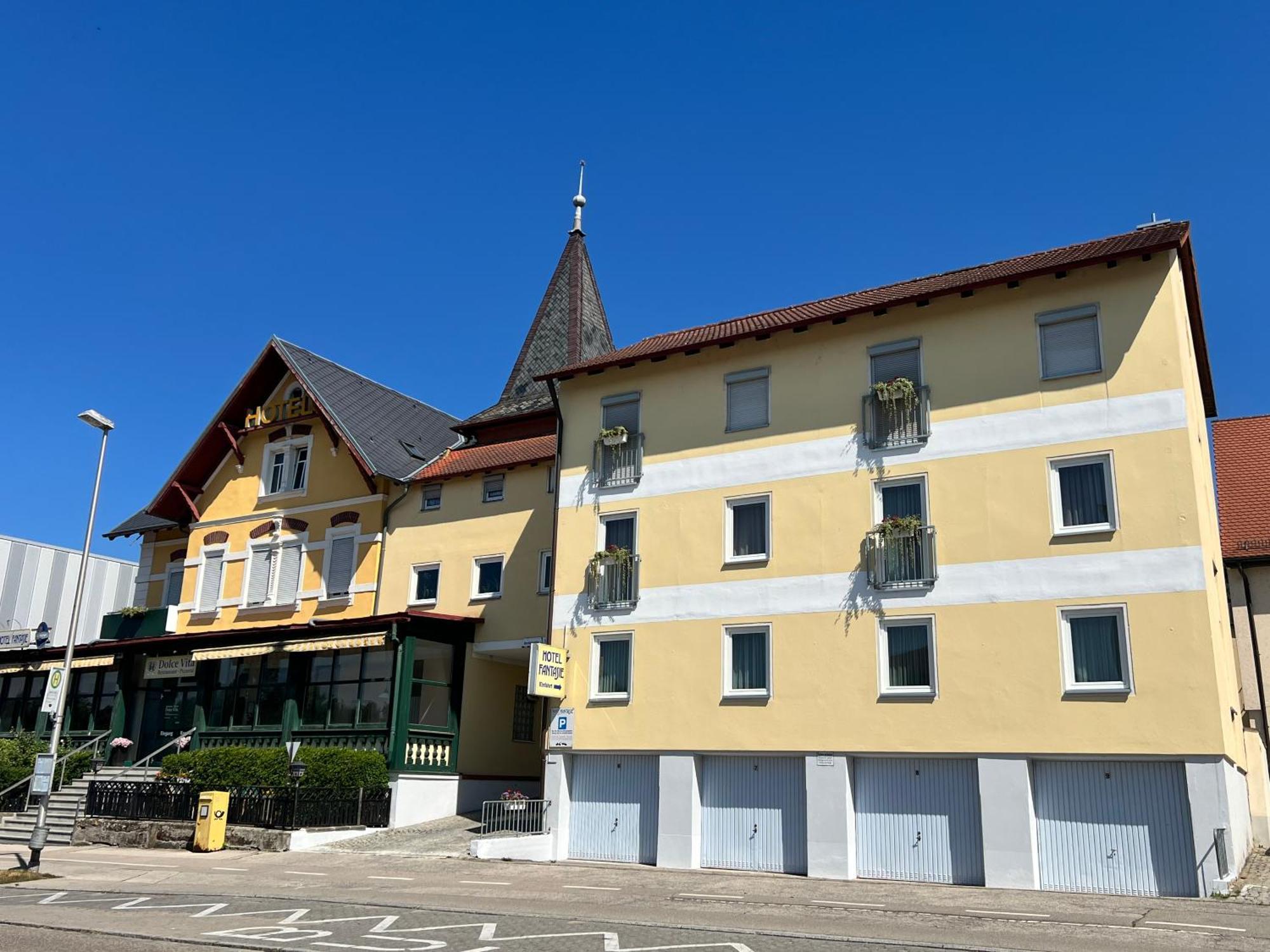 Hotel Fantasie Ansbach Ngoại thất bức ảnh