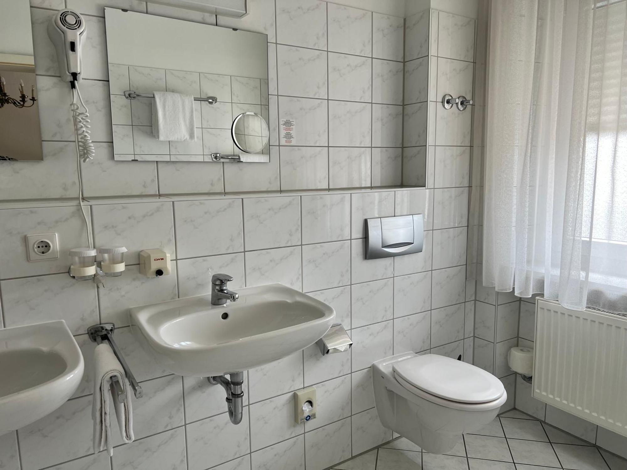 Hotel Fantasie Ansbach Ngoại thất bức ảnh