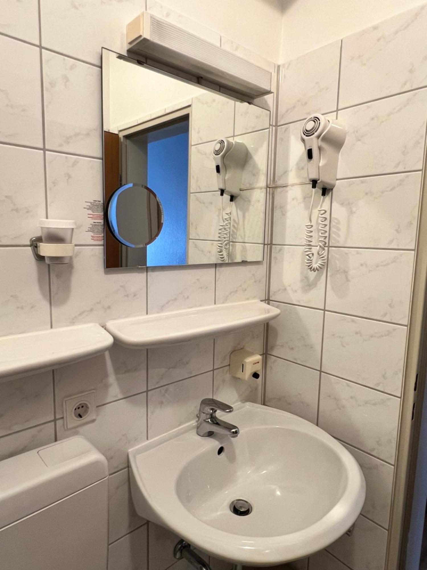 Hotel Fantasie Ansbach Ngoại thất bức ảnh