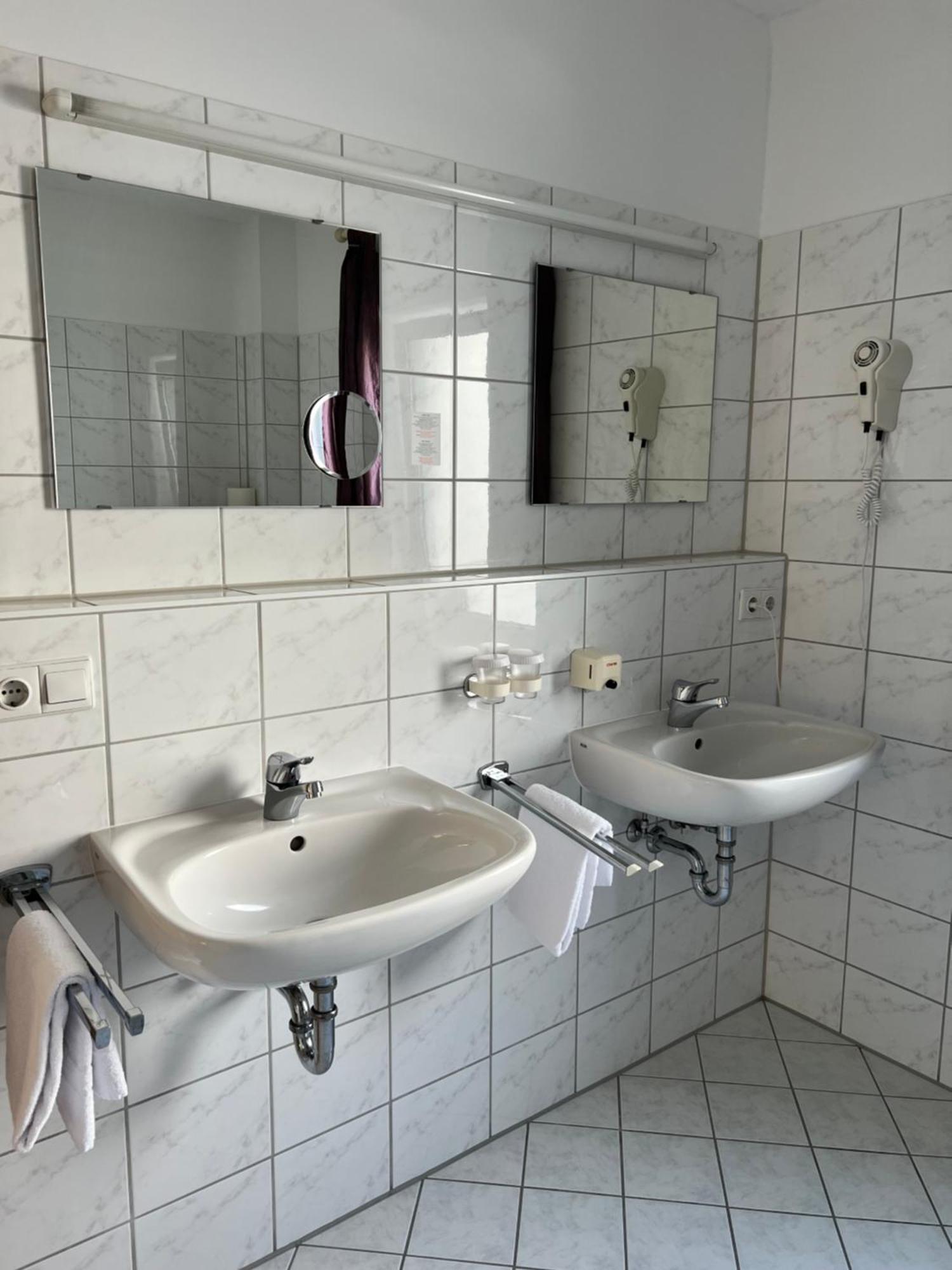 Hotel Fantasie Ansbach Ngoại thất bức ảnh