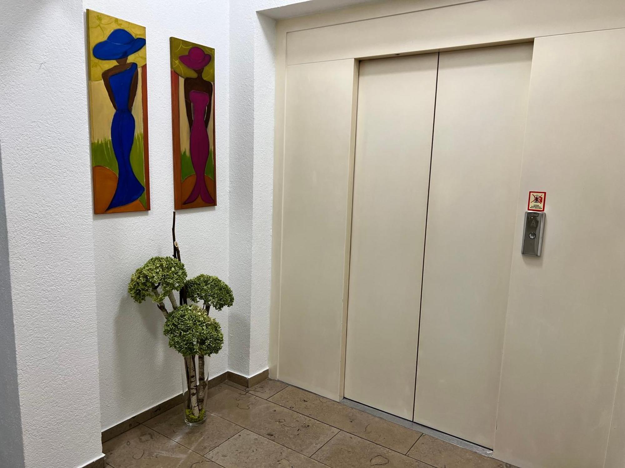 Hotel Fantasie Ansbach Ngoại thất bức ảnh