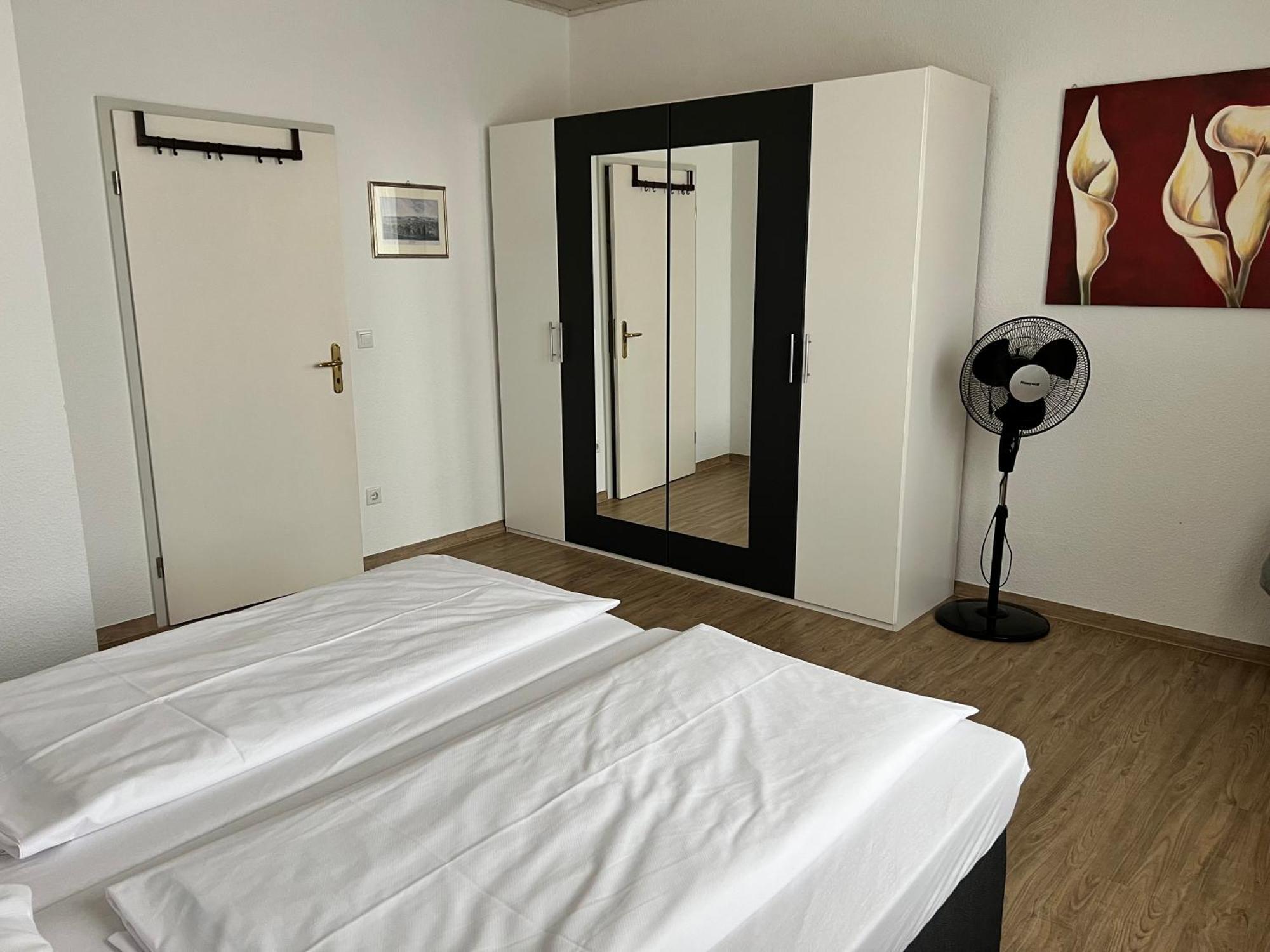 Hotel Fantasie Ansbach Ngoại thất bức ảnh